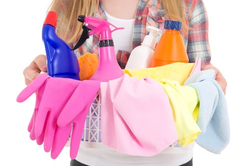 Barnet cleaning services for domestic and deep cleaning