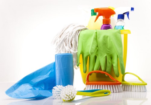 Detailed carpet cleaning process for a home interior in Barnet