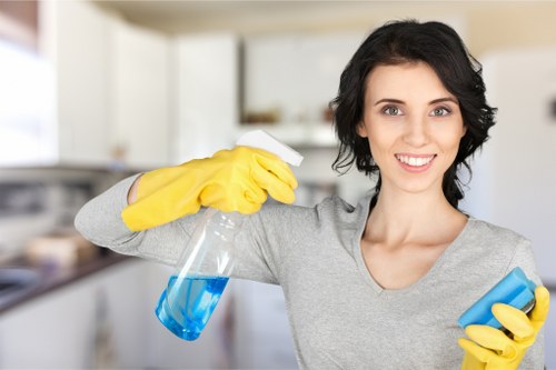 Deep kitchen cleaning during an end of tenancy clean in Barnet